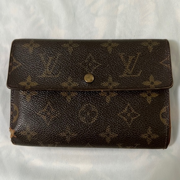 Louis Vuitton Bags Authentic Vintage Louis Vuitton Med Wallet